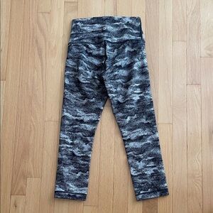 lululemon athletica Black and Gray Patterned Leggings